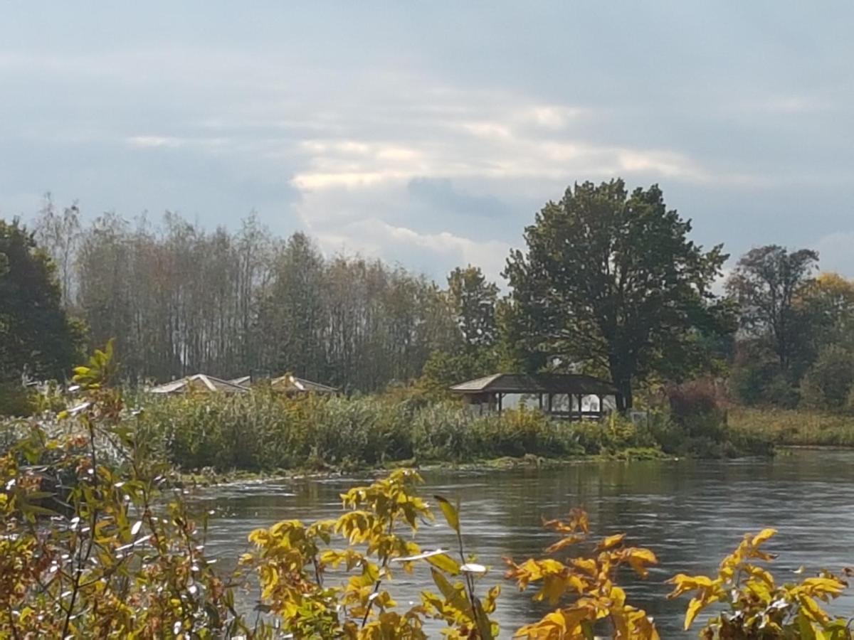 Domki Drewniane Przystan Kajaczek Villa Bialobrzegi  Bilik gambar